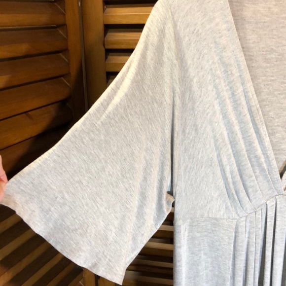 Ella Moss V-Neck Maxi Dress - Picture 4 of 7